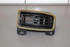 03-06 Chevy SSR LH Left Driver OUTER Dash Vent