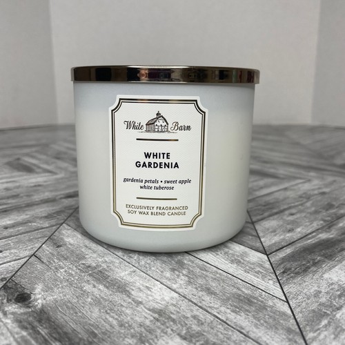 WHITE BARN 3- Wicks Scented Candle From White White Gardenia Scented Soy Wax