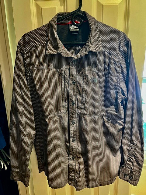 The North Face men's camp shirt size L stripes