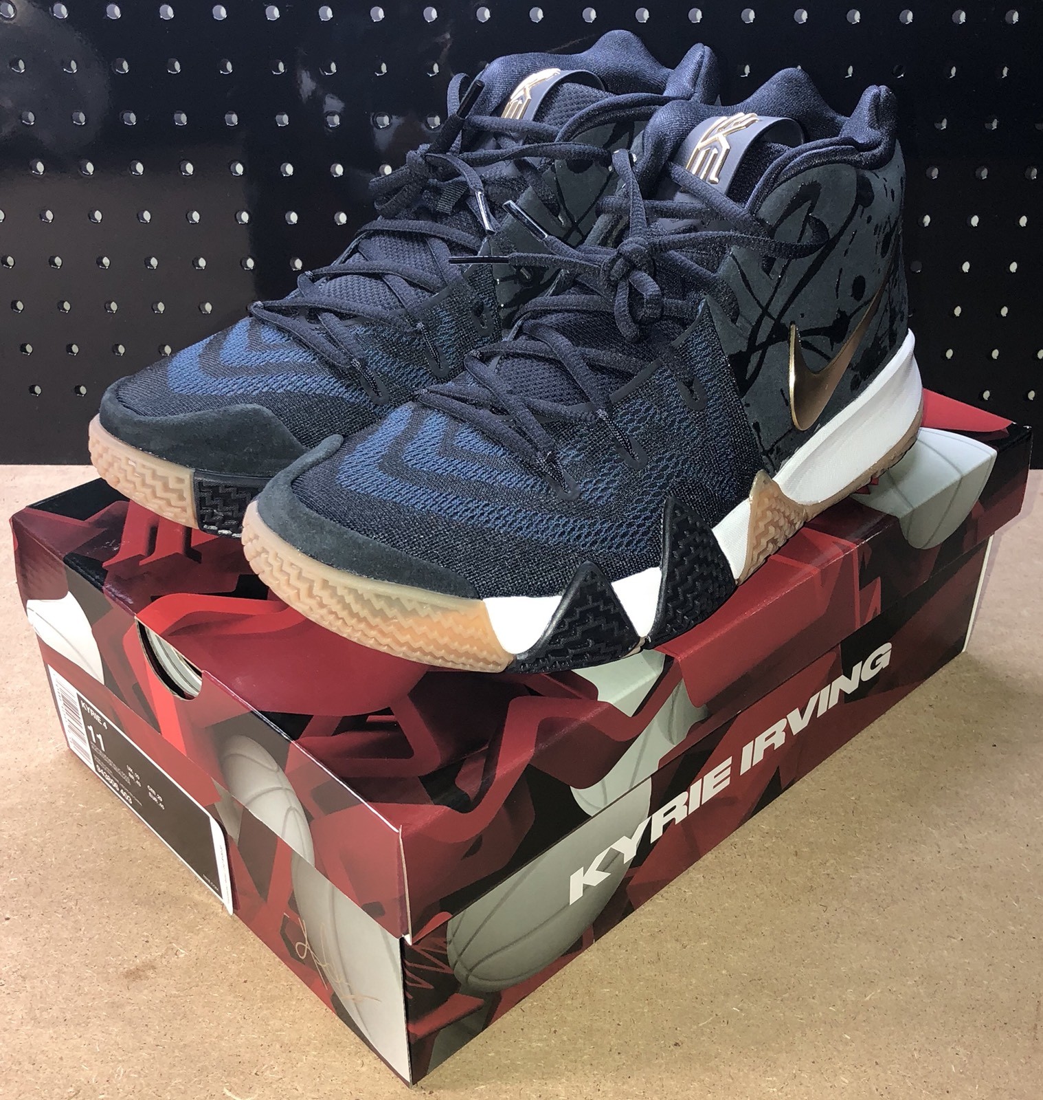 nike kyrie 4 pitch blue metallic gold