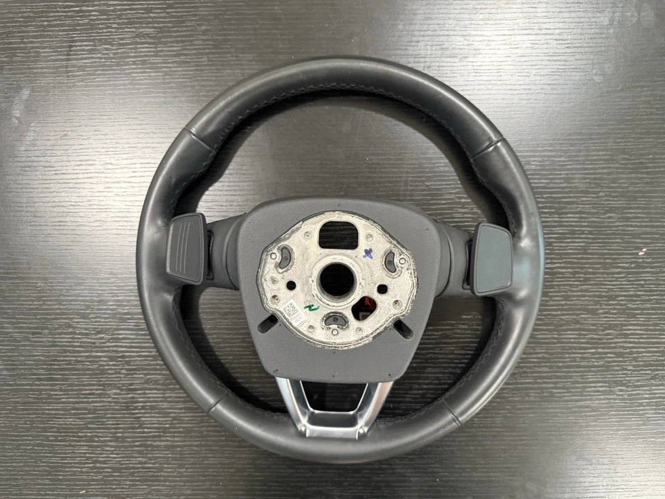 Volante dianteiro couro câmbio de pás 4M8419091P Audi Q7 4M 2020-23 *Desgaste - Imagem 2 de 4