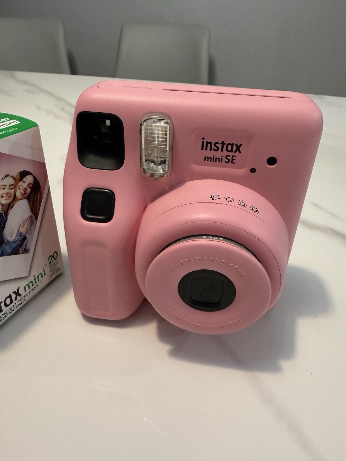 Fujifilm Instax Mini SE Instant Camera In Pink Blister With Instant Film *read*