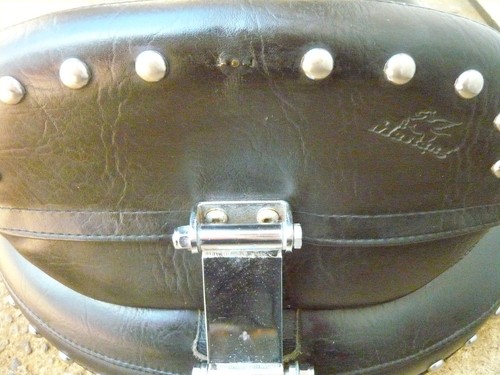 04-08 Kawasaki VN1600 Vulcan MUSTANG Touring Front Driver Seat + Backrest RARE! - Picture 14 of 24