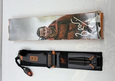 GERBER 0751 BEAR GRYLLS ULTIMATE FIXED KNIFE W/ EMERGENCY TOOLS