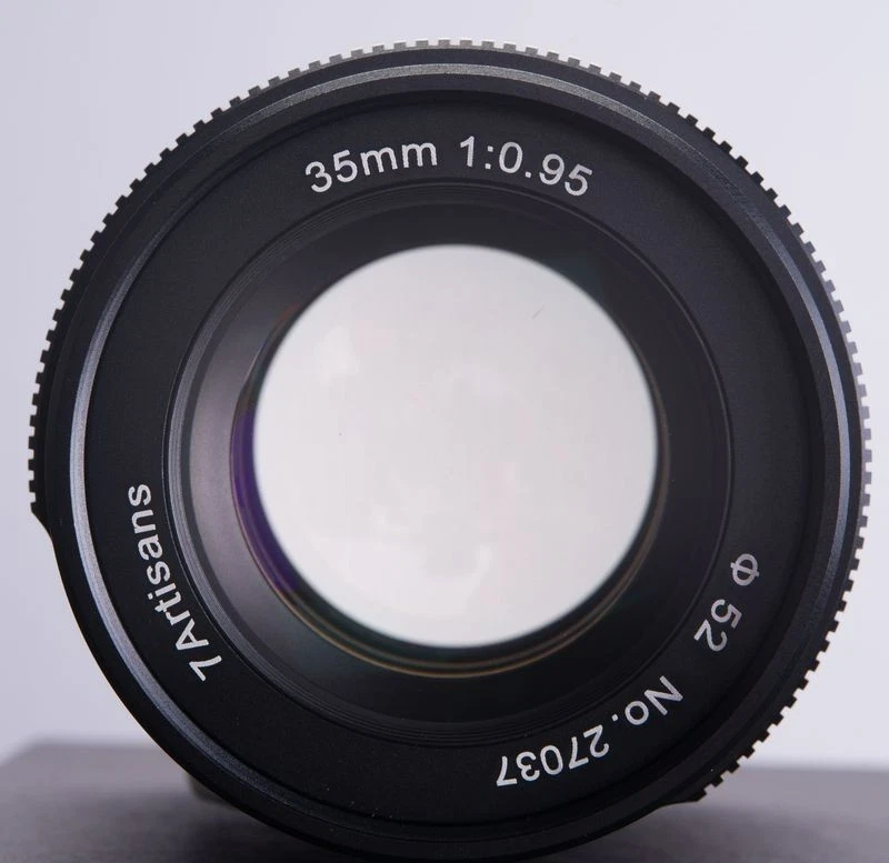 7artisans 35 毫米 F0.95 Dreamy Bokeh 人像手册 (APS-C) 镜头适用于富士 X 卡口 — 第 3/4 张图片