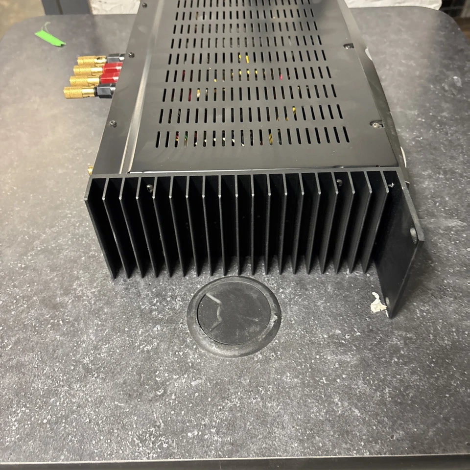 Alesis RA150 Power Amplifier - Image 4 of 4