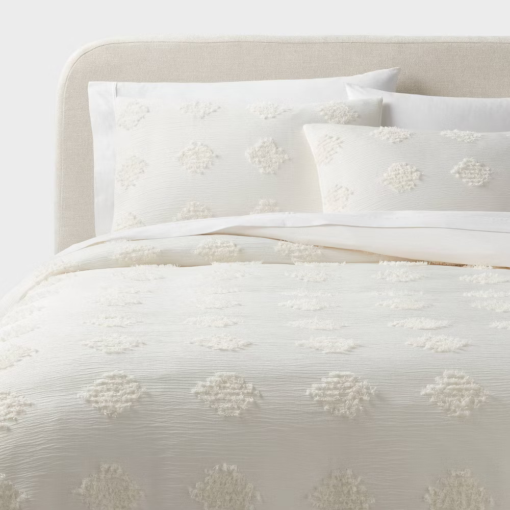 FullQueen Tufted Diamond Crinkle Duvet Cover and Sham Set Ivory - Threshold 3890₽