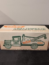 ERTL 1931 Hawkeye Wrecker Bank Crown Petroleum 1:34 Scale New in Box.