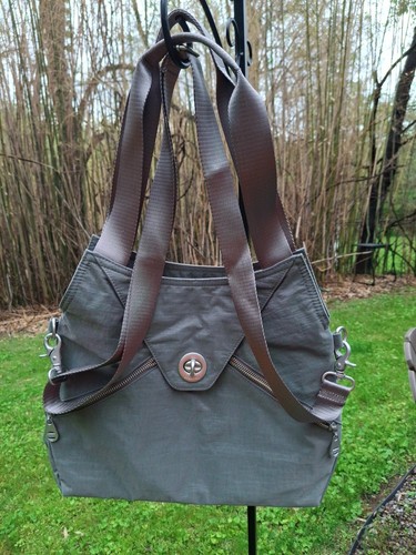 Baggallini Grey Nylon Crossbody Messanger Travel Bag Purse Laptop Organizer M Sz - Picture 15 of 24