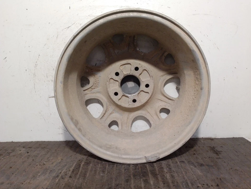 K9965926050 LLANTA / ALUMINIO 10P / R15X6JJ-50 / 5181817 PARA KIA CARNIVAL I UP - Imagen 4 de 4