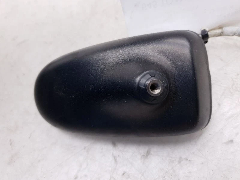 Toyota Prius C 2014 antena montada en el techo Foto 4 de 4