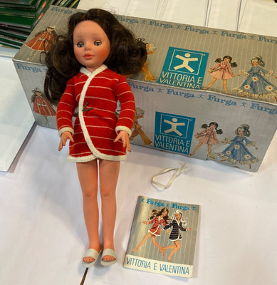 VINTAGE PUPPE FURGA VITTORIA E VALENTINA IN SEHR GUTEM ZUSTAND IN BOX