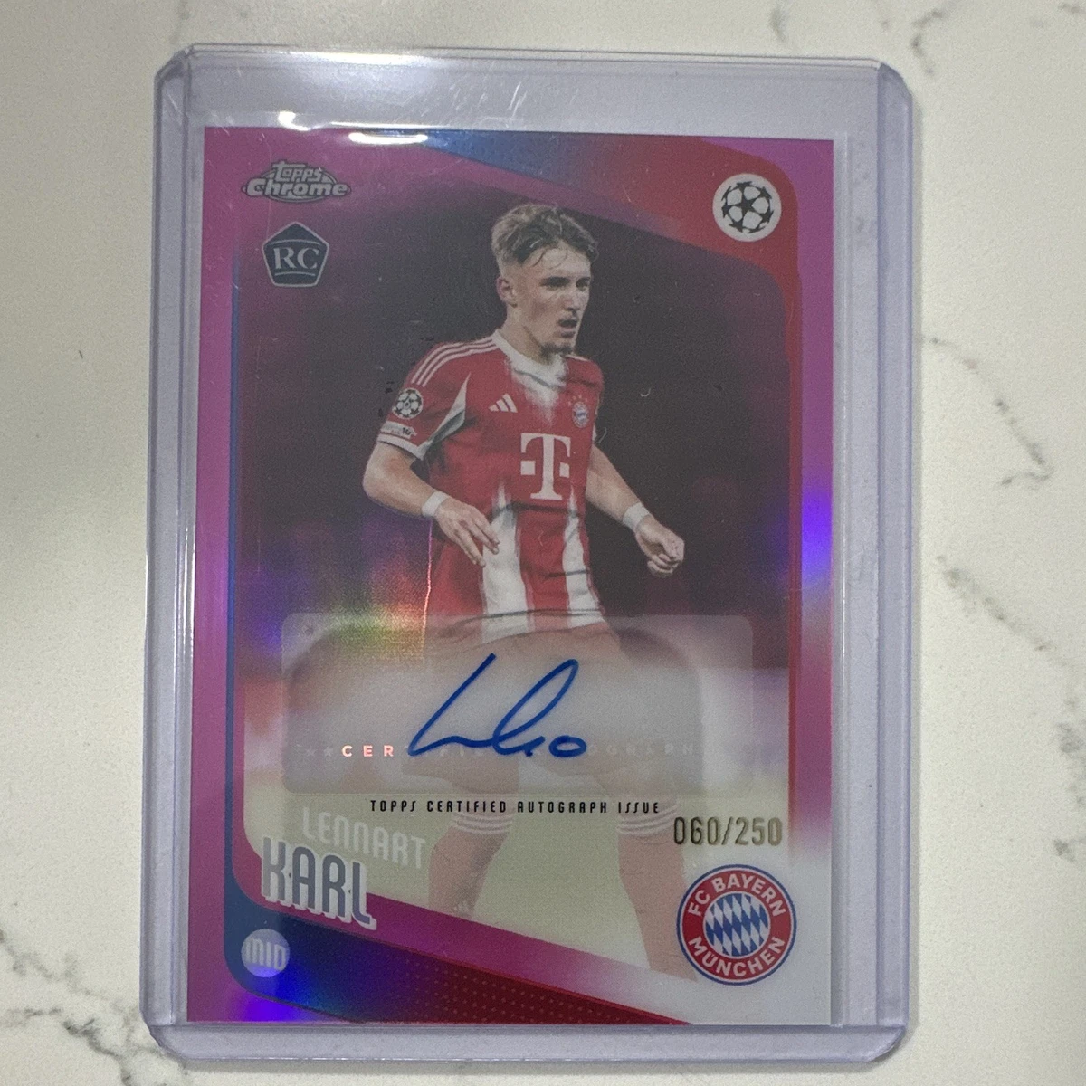 Soccer Bayern Munich Autographed Sports Trading Cards