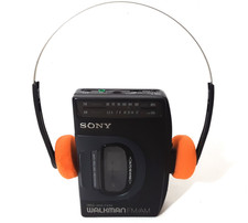    Sony Walkman WM-FX32 Cassette Tape Player Radio FM/AM Vintage Retro Restored 