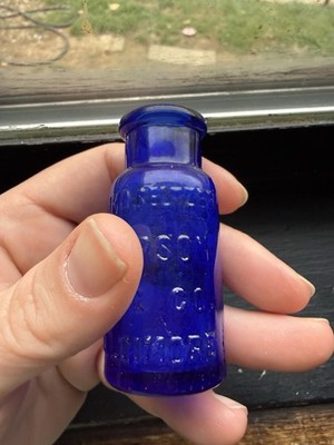 Bromo-Seltzer Emerson Drug Co. Blue Medicine Bottle Baltimore Medicines & Cures