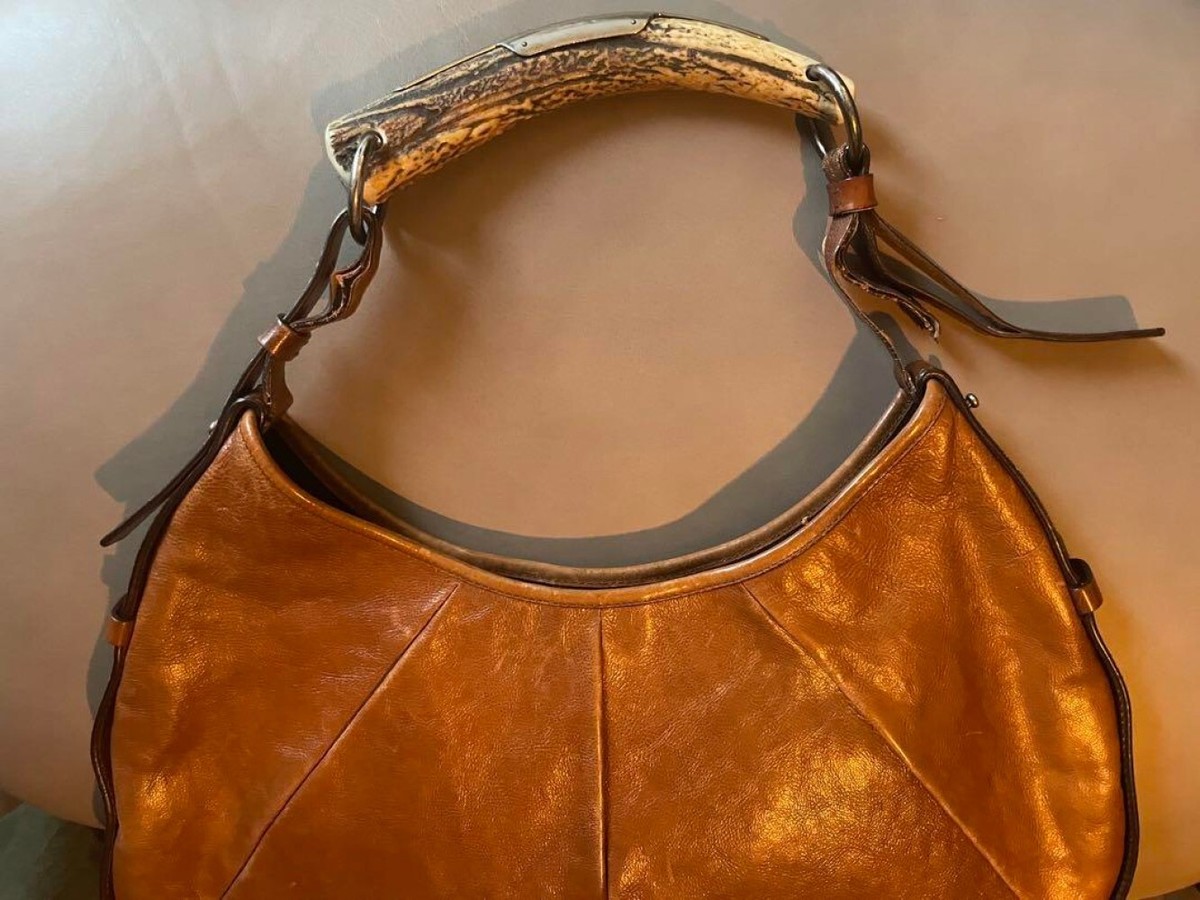 AW2002 YVES SAINT LAURENT MOMBASA
