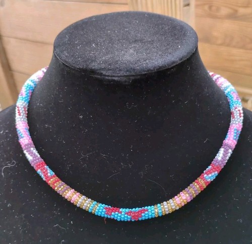 Gargantilla de cuerda con cuentas nativas americanas de 18" única broche de langosta multicolor