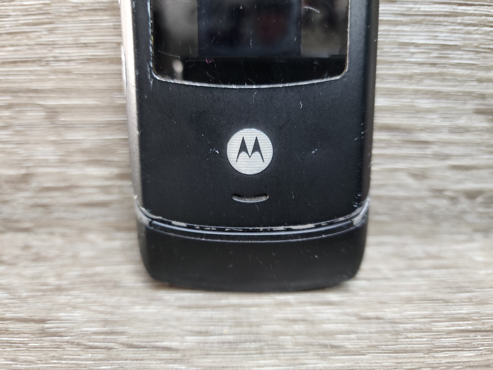 Original Motorola RAZR V3 Flip Mobile Phone 2G GSM Unlock Cellphone