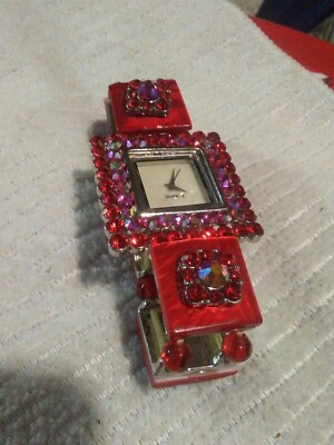 Luxury Sparkling Ladies Ruby Red Rhinestone Band Analog  display picture 1