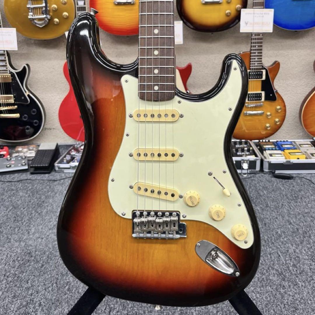 Fender Japan Stratocaster 3TS ギター Fender Japan Junior Collection Stratocaster 3TS Used