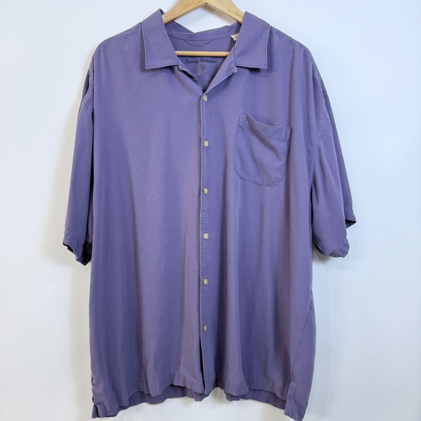 Tommy Bahama Short Sleeve Silk Button Up Camp Shirt Mens XXL Purple Casual
