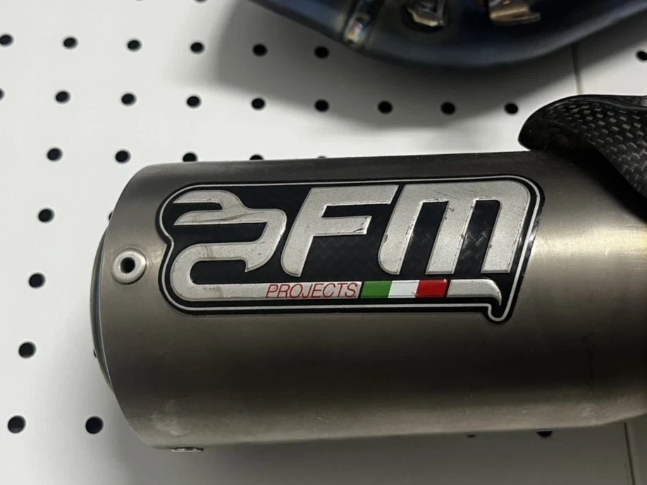 Escape completo Ducati Panigale 1199 1299 S R V2 Proyectos FM Titanio Inoxidable Foto 4 de 4