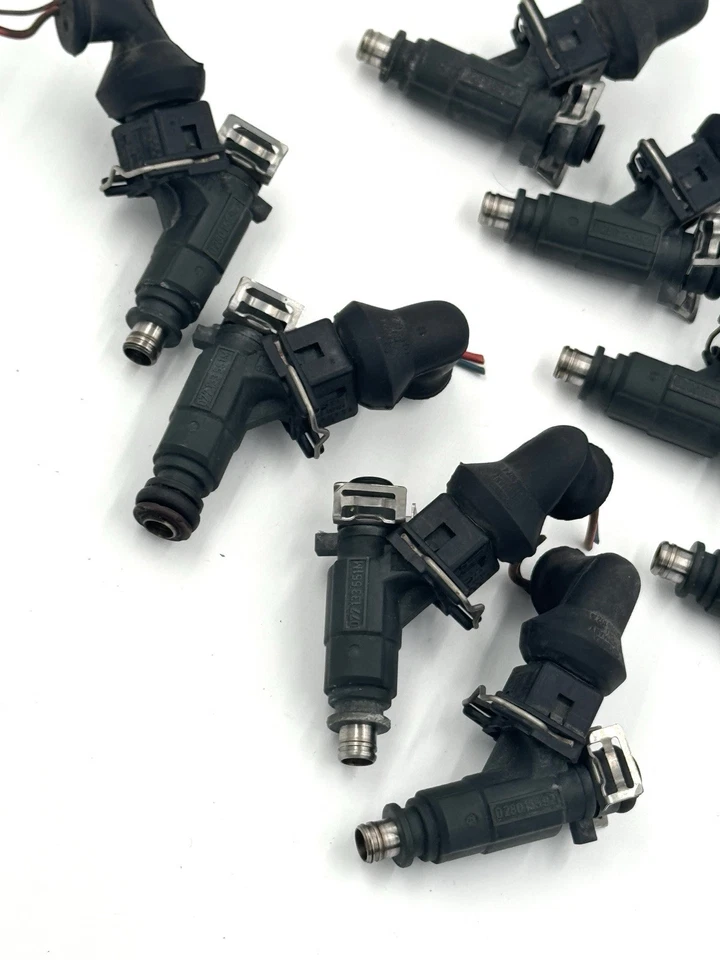 Juego de inyectores de combustible Volkswagen Touareg 2004-2007 4,2 L 077133551M probado  Foto 2 de 4