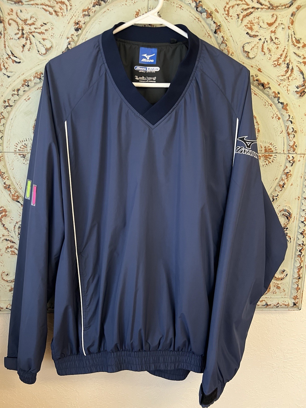 Mizuno WindLite Lightweight Performance pullover … - image 19
