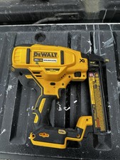 DeWalt 20V XR Brushless 18-Gauge Cordless Narrow Crown Stapler