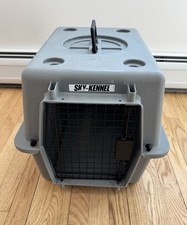 Petmate Sky Kennel, Gray, Airline Approved, 21x16x15
