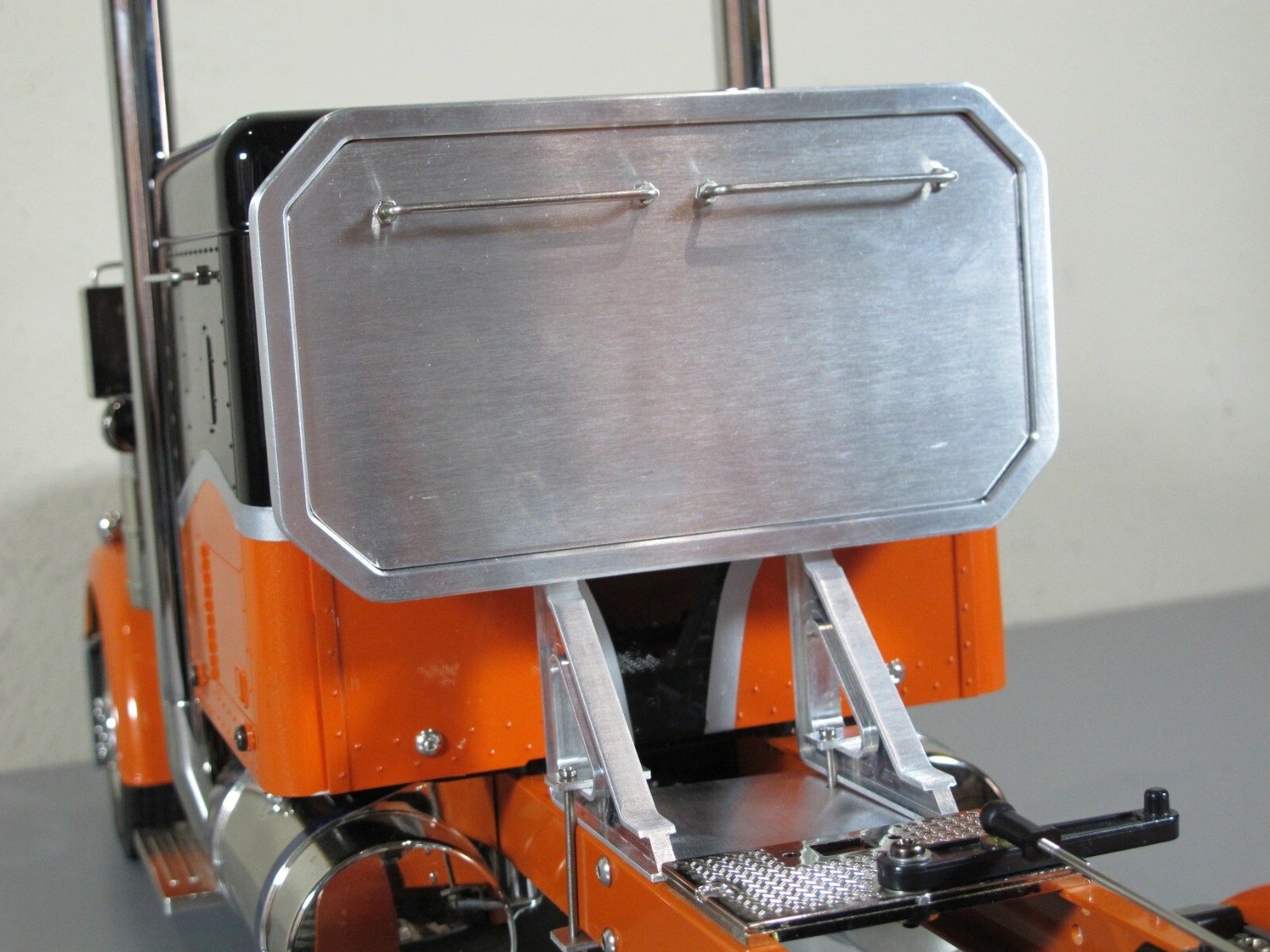 Tamiya Stucco Parafanghi Neri Con Piastra Di Montaggio Per Camion RC Tamiya 1/14 King Grand Knight Hauler, Scala 1/14 Accessori Modellismo Tamiya - Foto 9