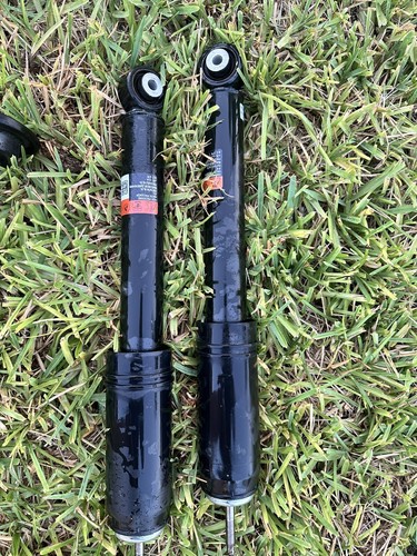Rear Shock Absorber Struts Magnetic 23281657 Compatible