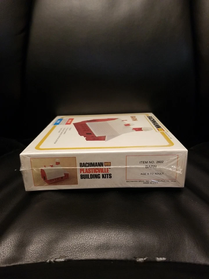 Vintage Bachmann/Plasticville HO Snap Fit Barn #2602 - NEW Factory Sealed!  - Image 2 of 4