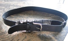 Extravagantly crafted genuine leather belt by Heine
