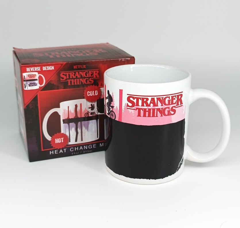 Stranger Things Tasse - Upside Down -thermo-effekt 315ml / 11oz