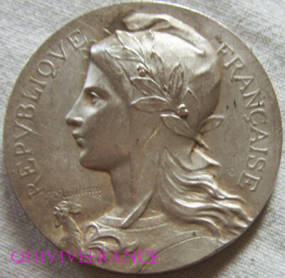 Médaille Ancienne Bronze - Concours De Gymnastique St Denis 1903 - Très Bel état