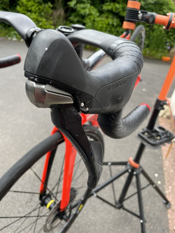 Specialized Venge ViAS Expert Carbon Disc Road Bike Fact 11r 56cm