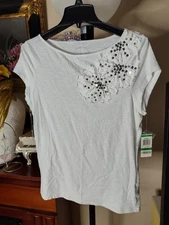 NWT INC International Concepts  Embellished - Flower Tee Shirt Tops Size L Large