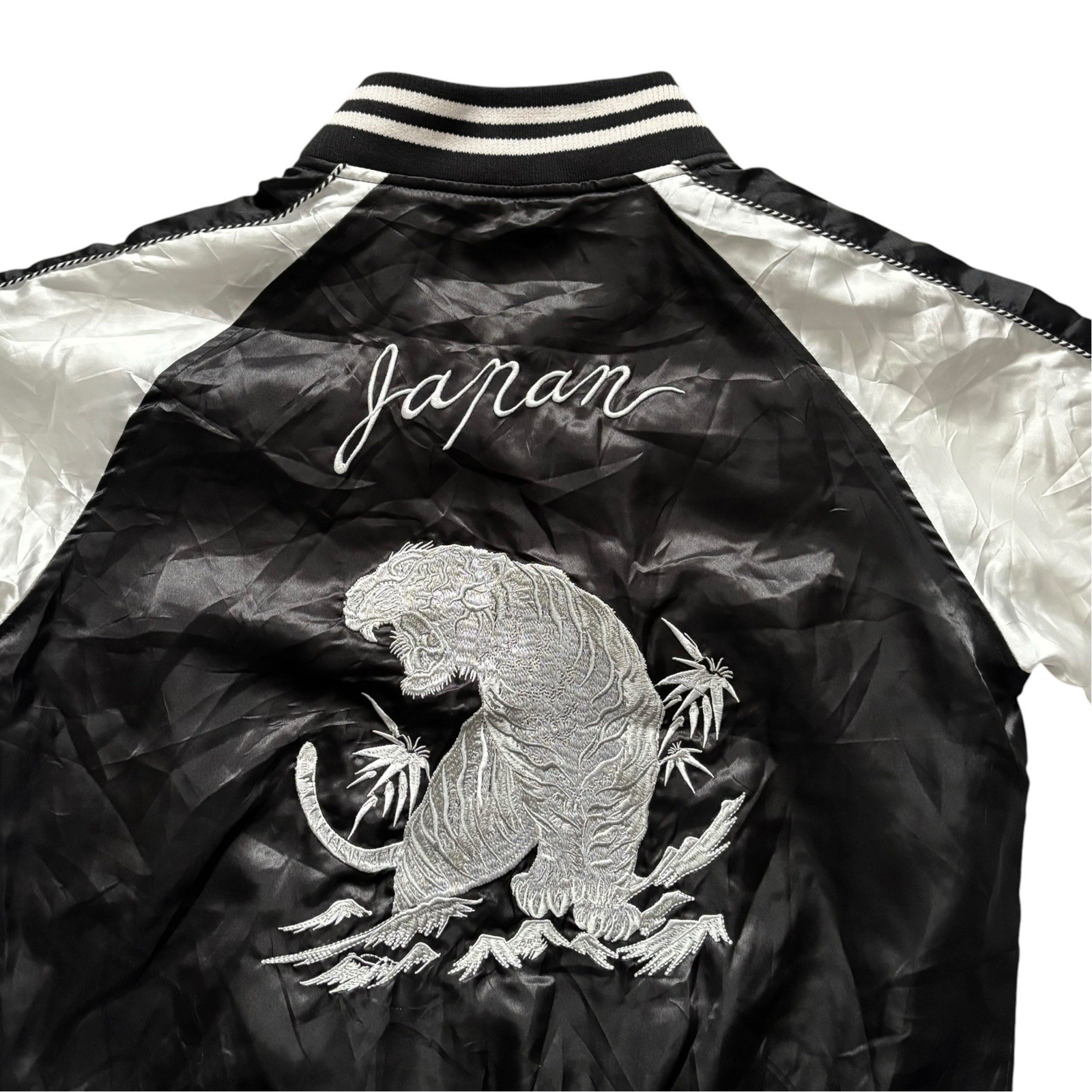 Vintage Japanese Bomber Jacket Mens Black White Embroidered Tiger 90s Y2K Medium image 4