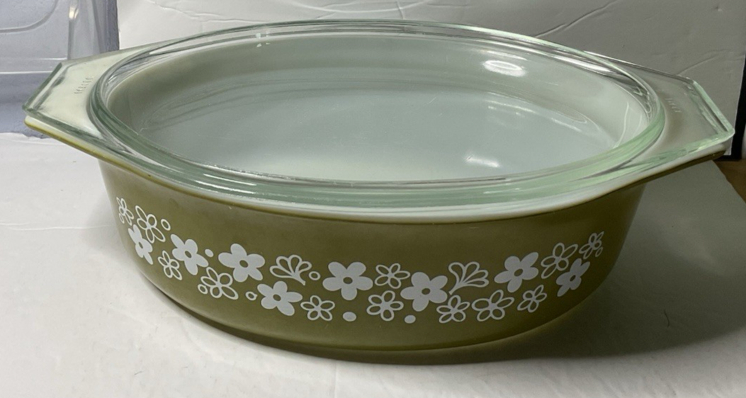 Vintage Pyrex 045 2-1/2 Qt Spring Blossom Crazy Daisy Casserole W