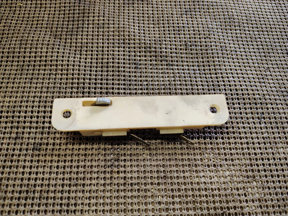 Pontiac Bonneville Catalina G/P 1967 1968 mapa ejecutivo luz de cortesía #2 Foto 2 de 4