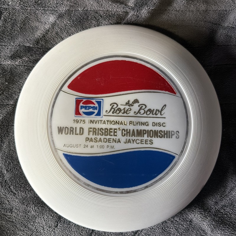 WHAM-O FRISBEE 1975 ROSE BOWL DISC WORLD CHAMPIONSHIP PEPSI