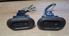 PAIR REAR ELECTRIC WINDOW