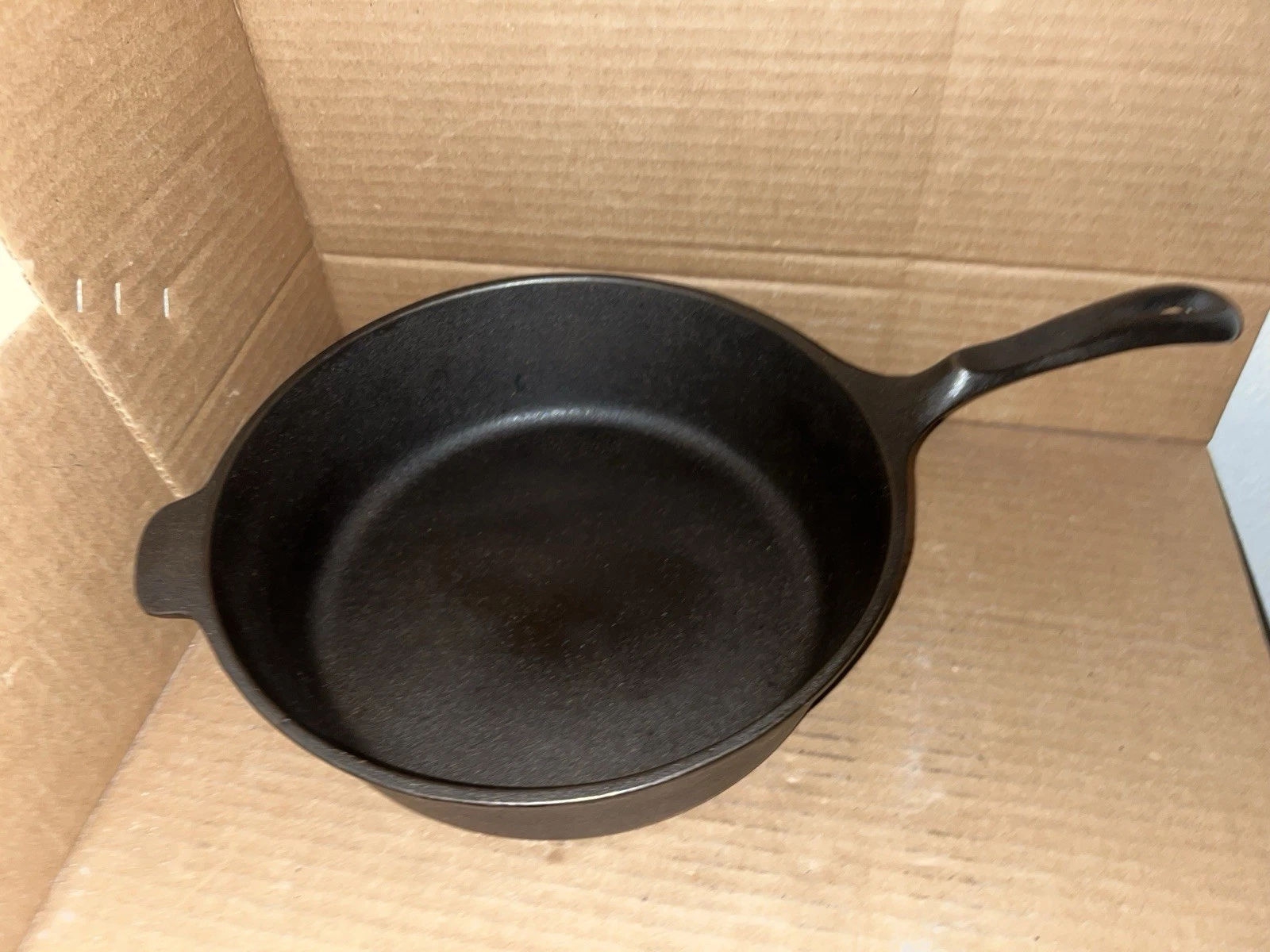 Wagner's 1891 Original 10 1/2" Cast Iron Skillet Pan No Lid