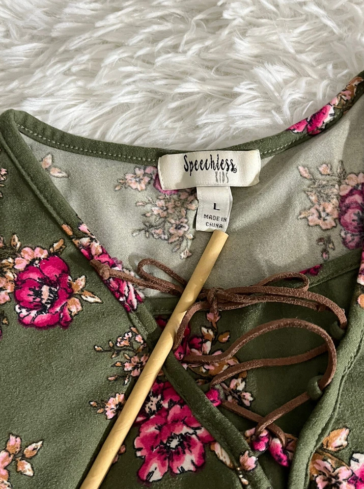 speechless girls blouse size L 10/12 green pink flowers bell sleeves lace - Image 3 of 4