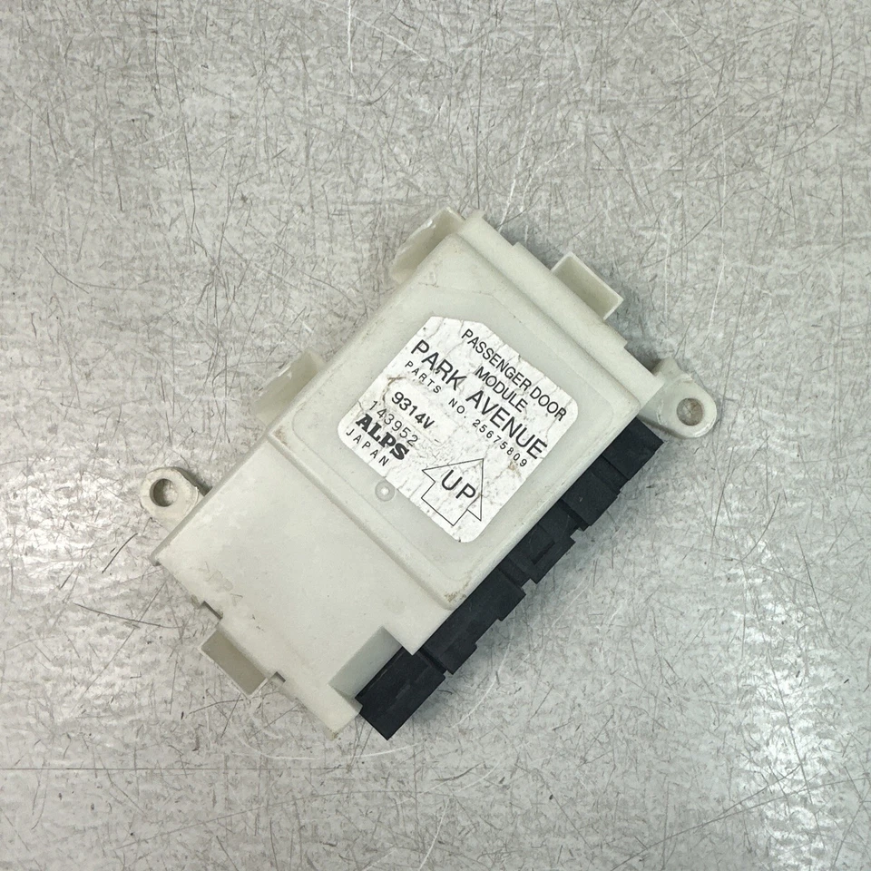 Módulo de puerta delantera Buick Park Avenue 98-05 GM 25675809 lado del pasajero OEM Foto 2 de 4