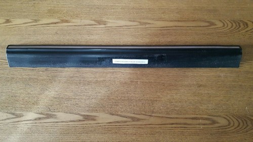 Mercedes E280 W123 Limousine Unten Beifahrer Tür Chrom /Gummi Rand