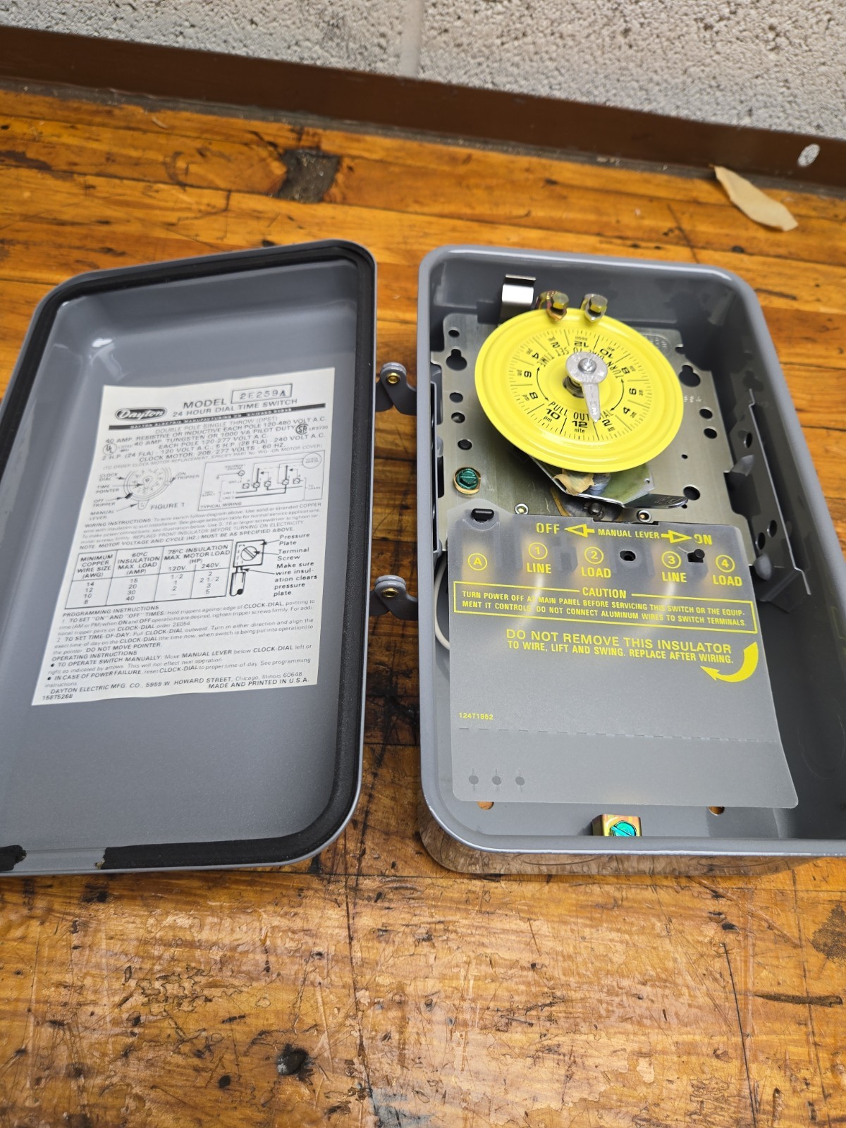 Dayton Time Switch Repeat Cycle Timer Model 2E357A NEW No Box