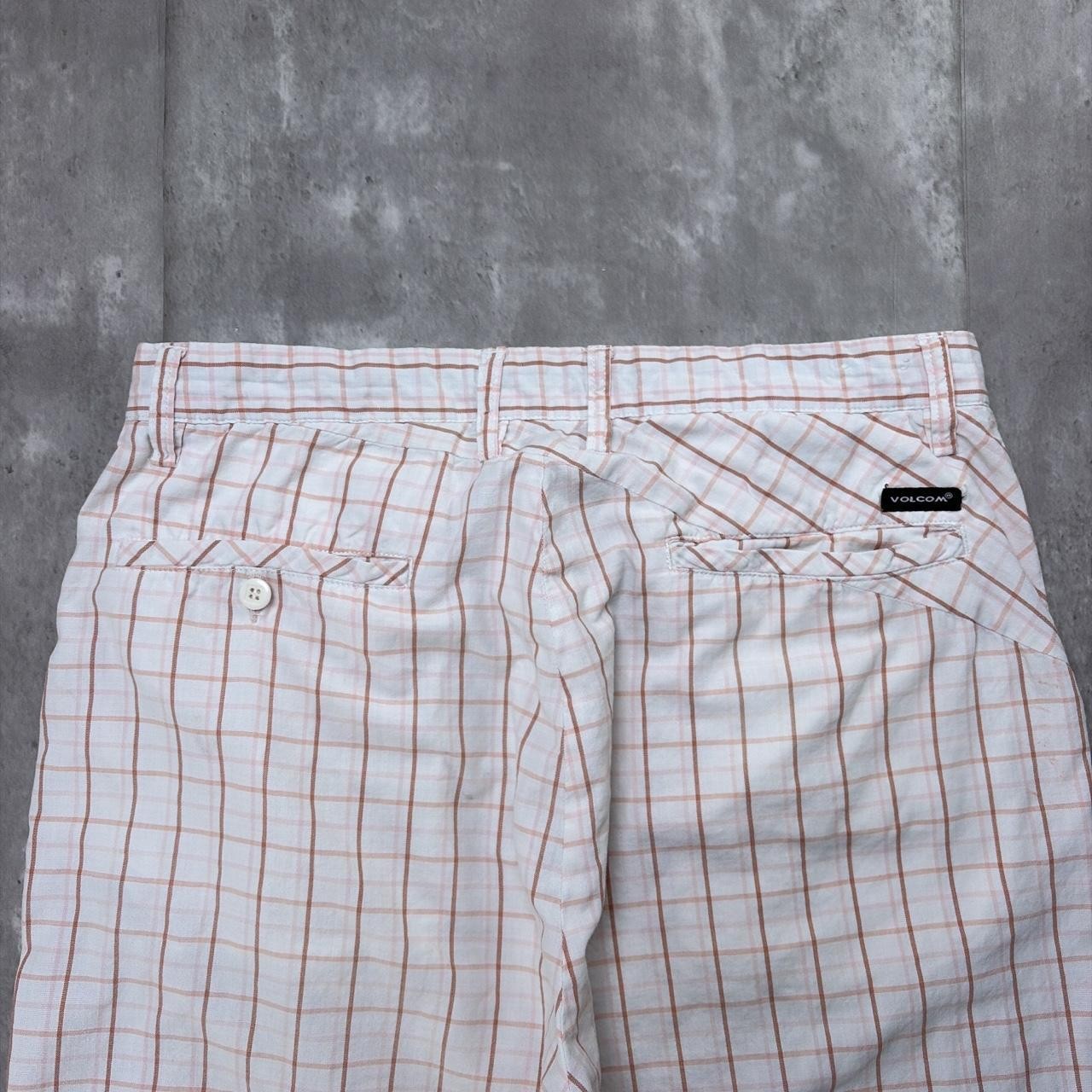 Y2K White Volcom Surf Grunge Plaid Baggy Skater Shorts - Gem