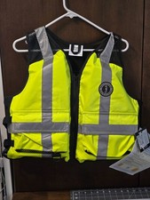 NEW - Mustang Survival, Industrial Mesh Vest, Adult Small/Medium